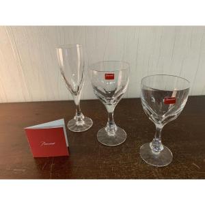 Service 18 pièces modèle MONACO en cristal de BACCARAT