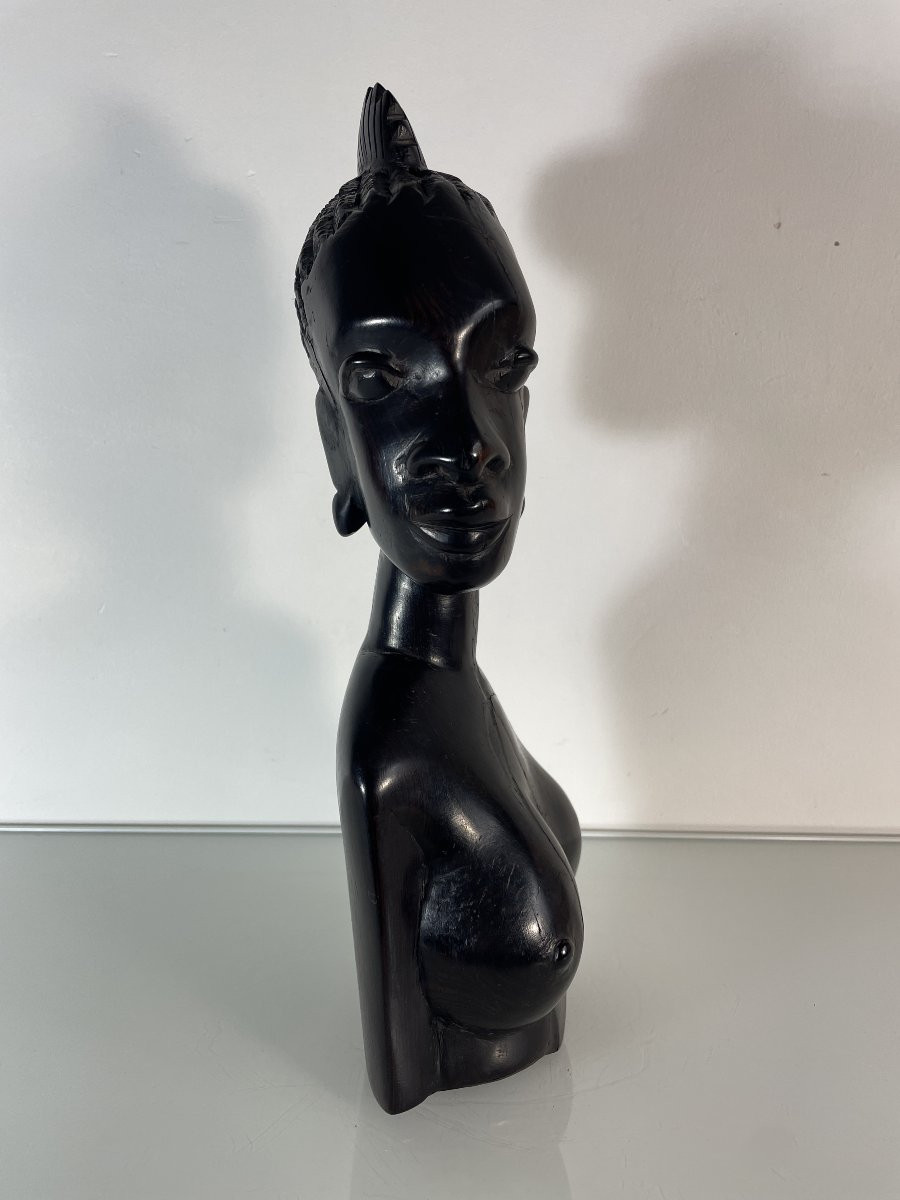 Large African Woman Sculpture-photo-2