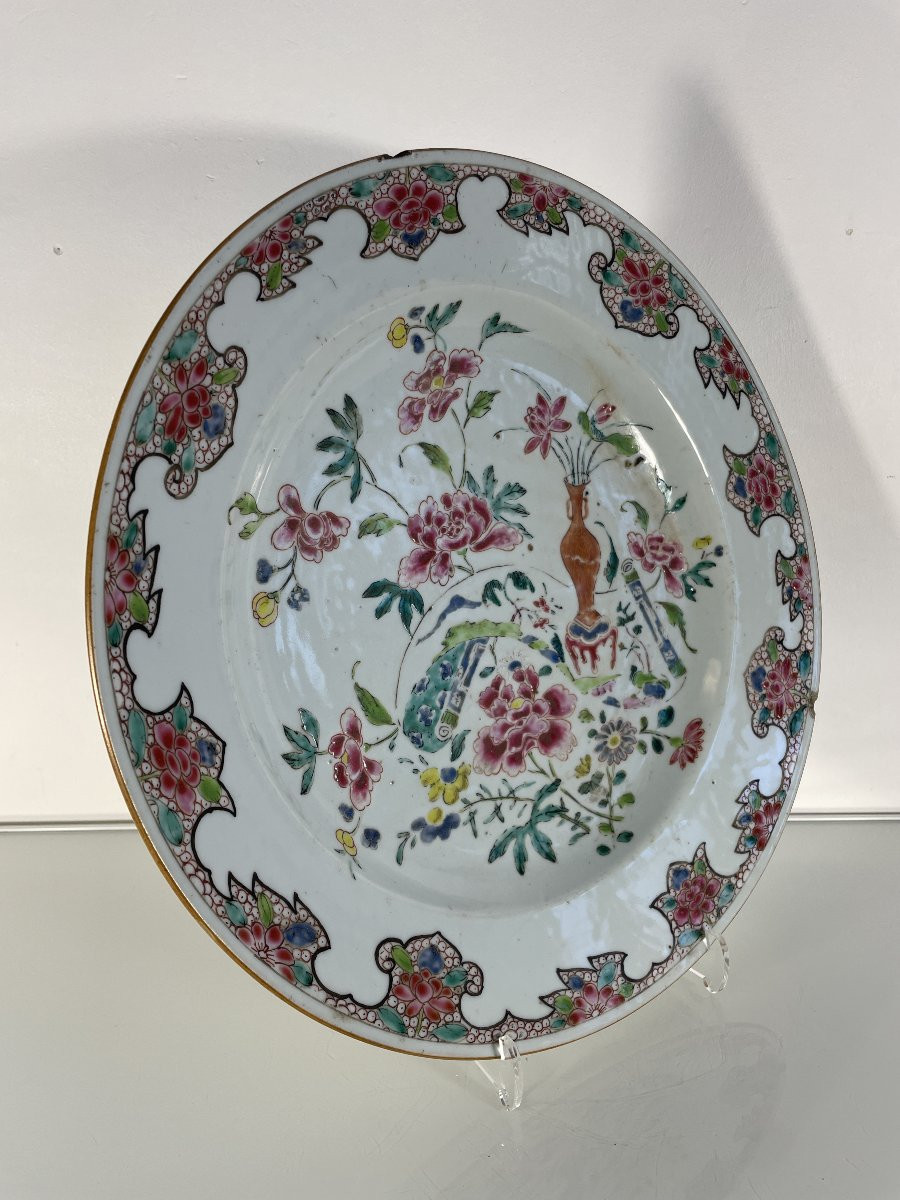 Plat Circulaire en Porcelaine – Compagnie des Indes – XVIIIᵉ siècle-photo-3