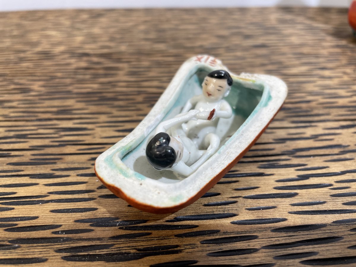 Chine - Miniature érotique en porcelaine-photo-3