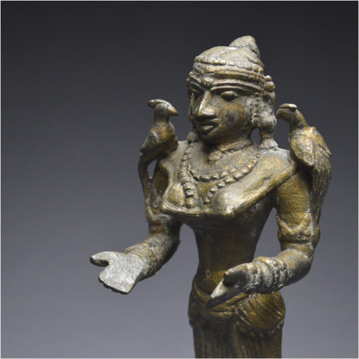 India, 19th Century, Bronze Ceremonial Oil Lamp Depicting Lakshmi-photo-5