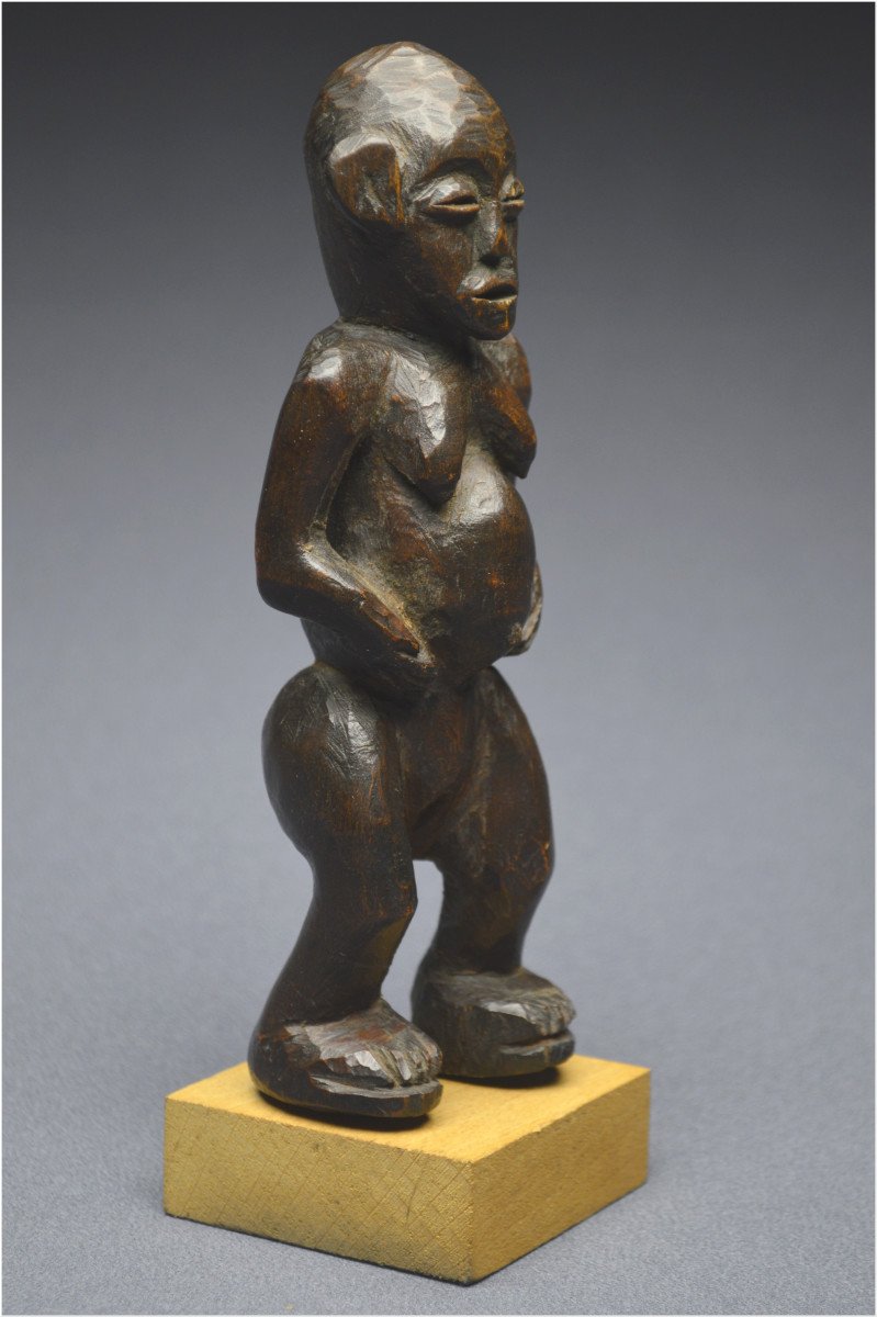 Tanzanie, Peuple Zigwa, Milieu du XXème siècle, Ancienne statuette anthropomorphe à patine brillante-photo-2