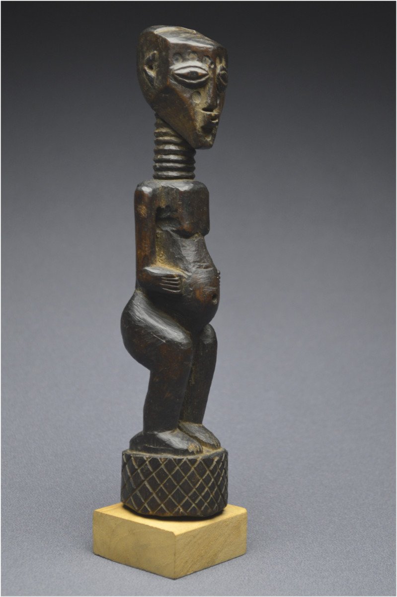 Democratic Republic Of Congo (formerly Zaire), Songye People, Mid-20th Century, Ancient Anthropomorphic Fetish With Dark Patina-photo-2