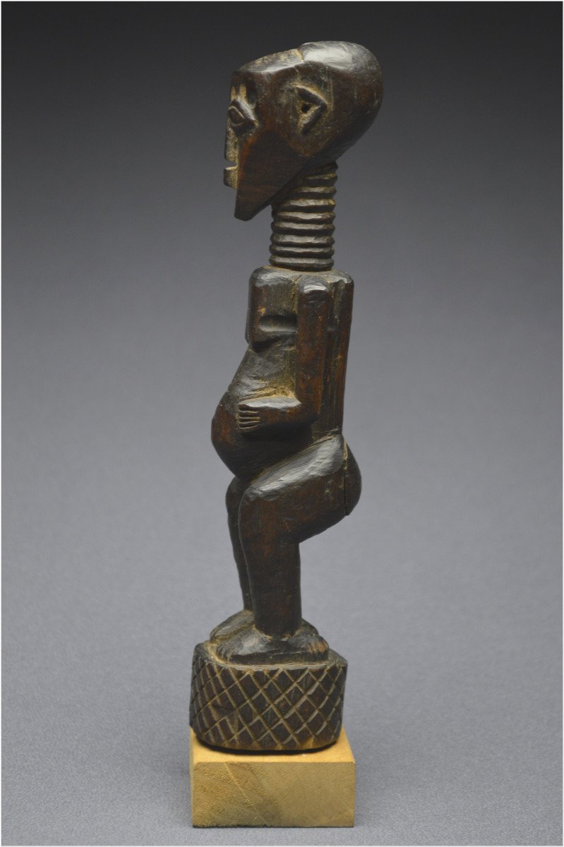 Democratic Republic Of Congo (formerly Zaire), Songye People, Mid-20th Century, Ancient Anthropomorphic Fetish With Dark Patina-photo-3