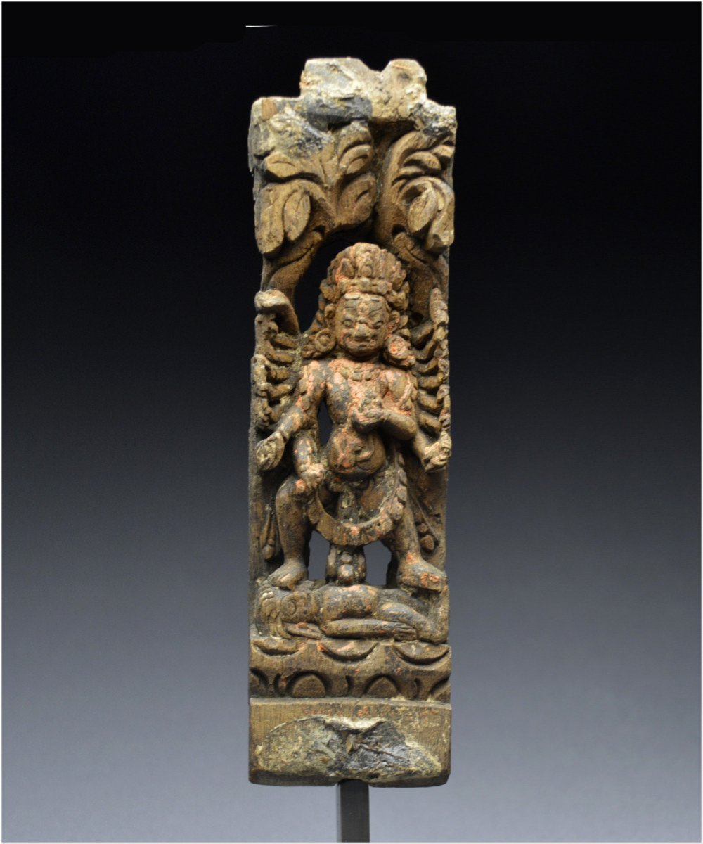 Népal, XVIème - XVIIème siècle, Petit élément d'architecture en bois représentant Shiva-photo-3