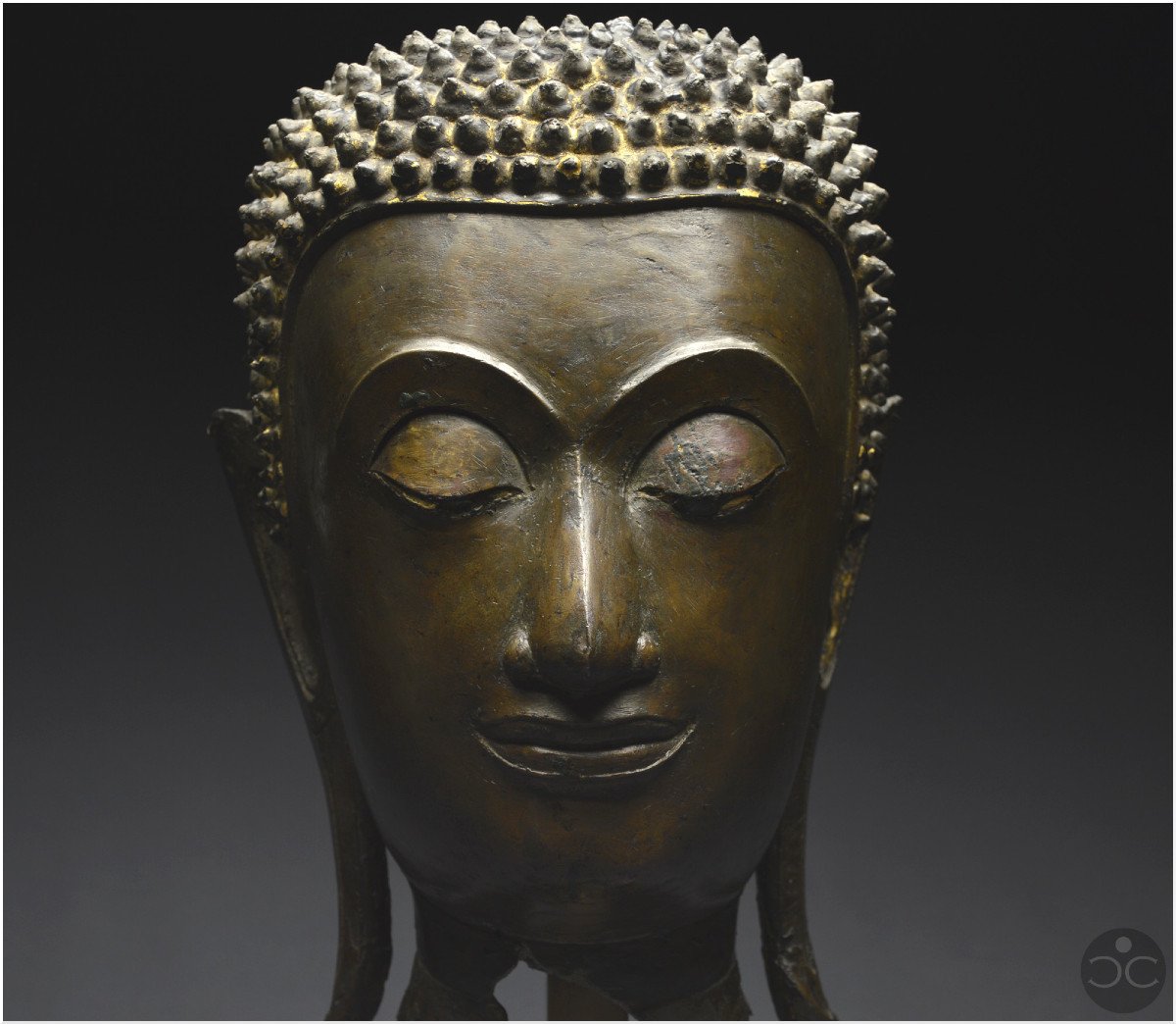 Ancien Royaume de Siam, XVIème - XVIIème siècle, Grande tête de Bouddha en bronze à patine brune-photo-2