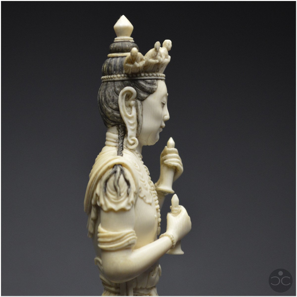 Chine, XIXème siècle, Représentation en ivoire du bodhisattva Avalokitesvara (certificat CITES)-photo-7