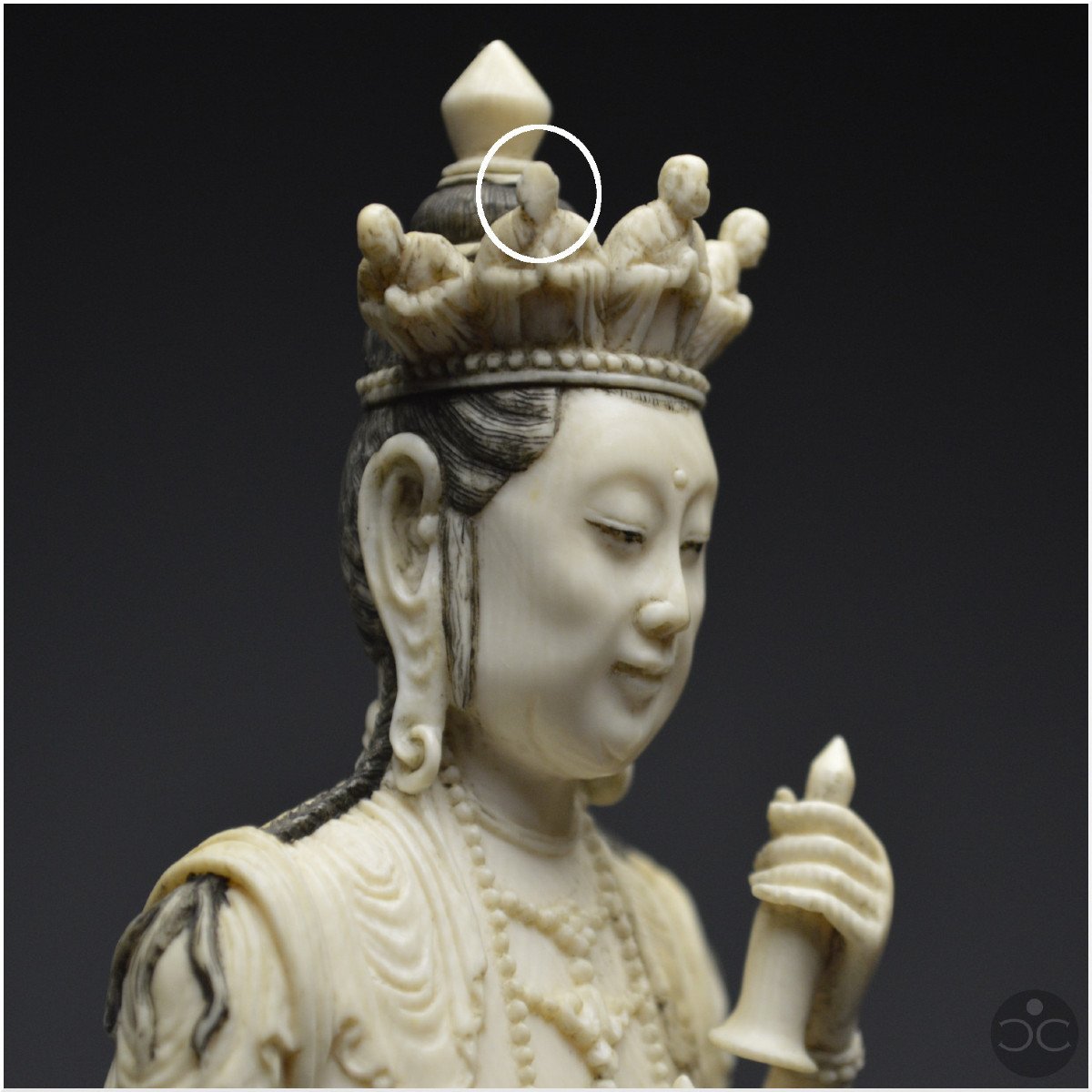 Chine, XIXème siècle, Représentation en ivoire du bodhisattva Avalokitesvara (certificat CITES)-photo-8