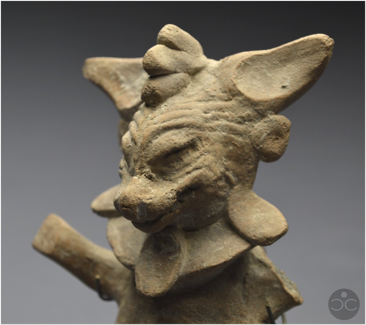 Mexique, 450 - 750 ap J. -C., Culture Veracruz, Sifflet rituel anthropo-zoomorphe, Terre cuite-photo-7