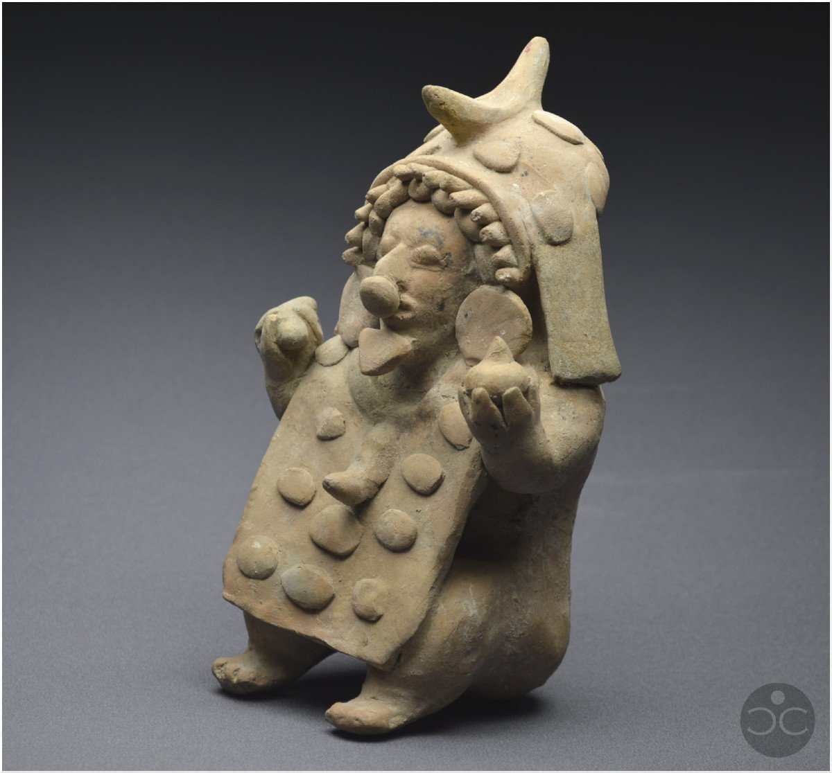 Équateur, 500 av - 500 ap J. -C., Culture Jama-Coaque, Shaman aux offrandes, Céramique ocre-photo-4