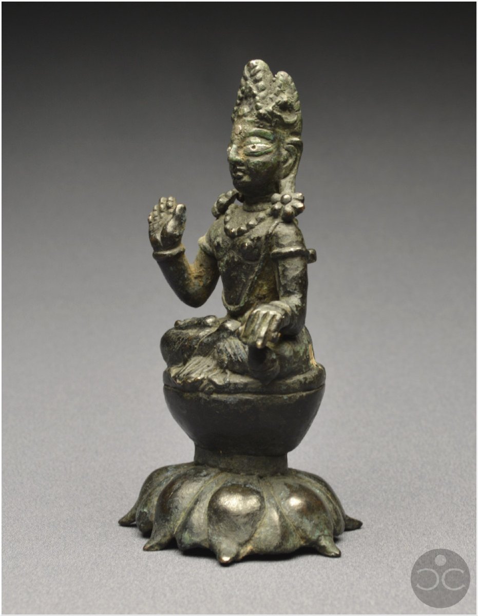 Région Himalaya, VIIème - VIIIème siècle, Représentation du Bouddha du futur, Bronze et argent -photo-2