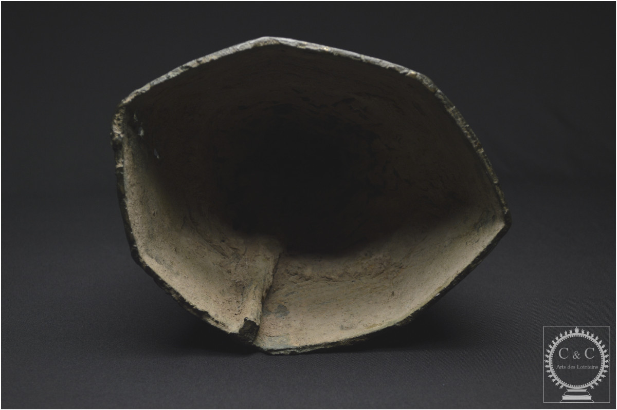 Laos, XVIIIème - XIXème siècle, Important Bouddha Maravijaya en bronze à patine verte sombre-photo-3