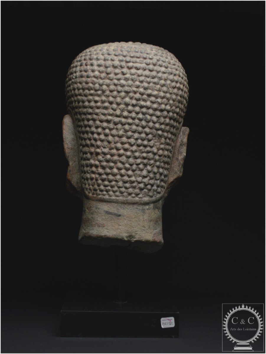 Ancien Royaume de Siam, École d’Ayutthaya, XVè -XVIè siècle, Grande tête de Bouddha en pierre-photo-1