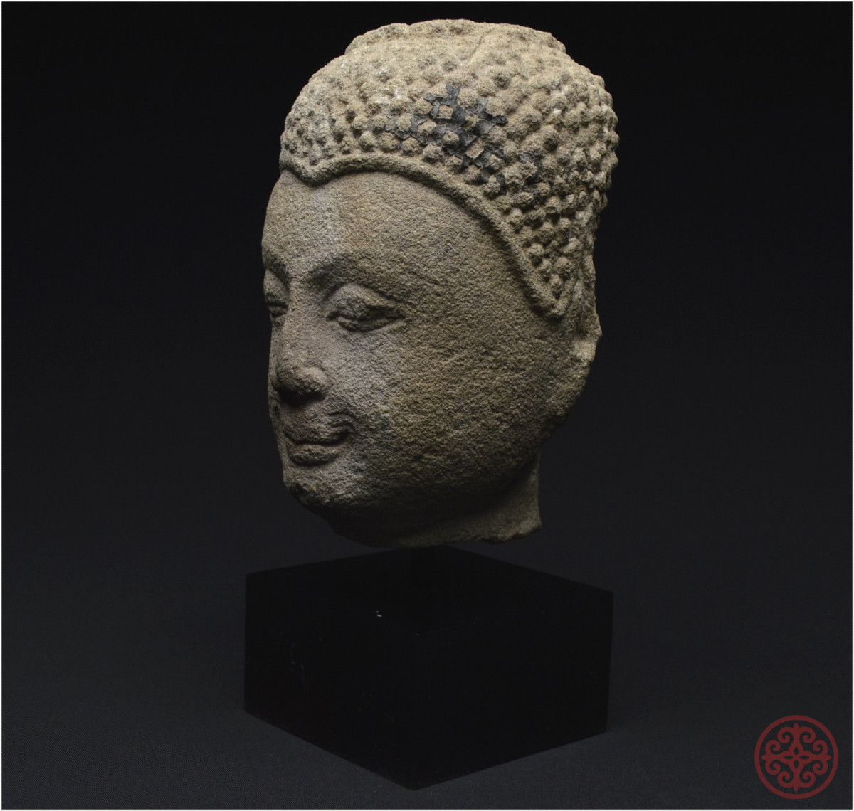 Ancient Kingdom Of Siam, Ayutthaya School, 16th Century, Sandstone Buddha Head On A Stand-photo-3