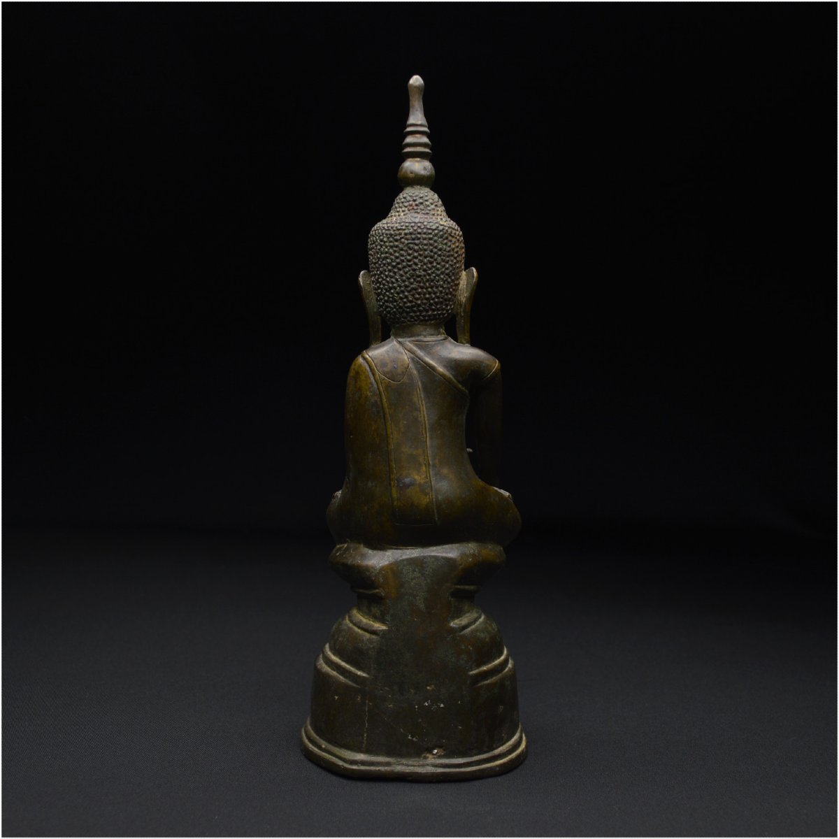 Birmanie, XIXème siècle, Représentation du Bouddha Maravijaya, Bronze à patine brune-photo-4