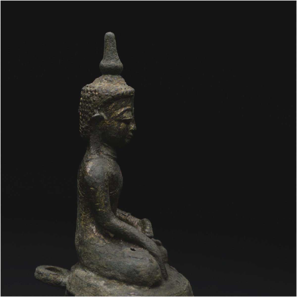 Birmanie, XIXème siècle, Représentation du Bouddha Maravijaya, Alliage cuivreux-photo-3