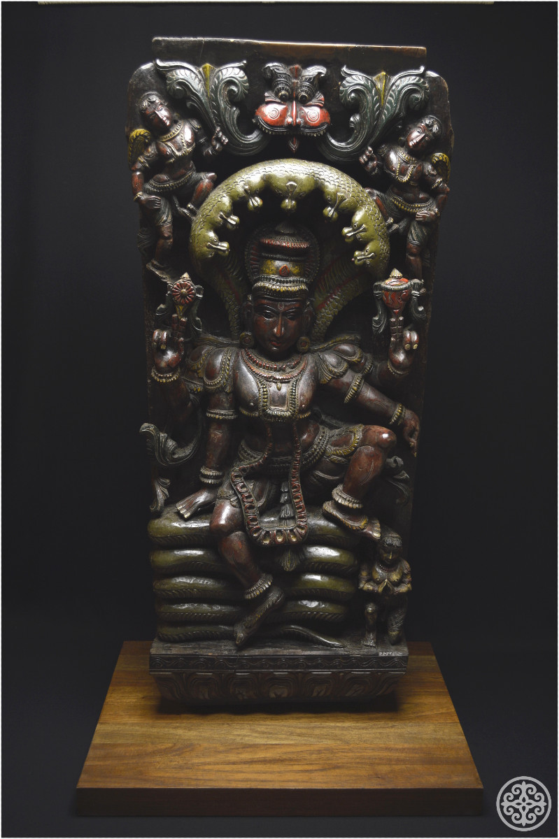 Inde, Fin XIXème - début XXème siècle, Grand panneau en bois polychrome représentant Vishnou-photo-2