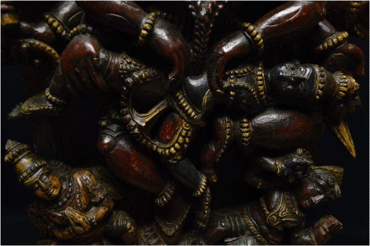 Inde, Fin XIXème - début XXème siècle, Grand panneau en bois polychrome représentant Narasimha-photo-4