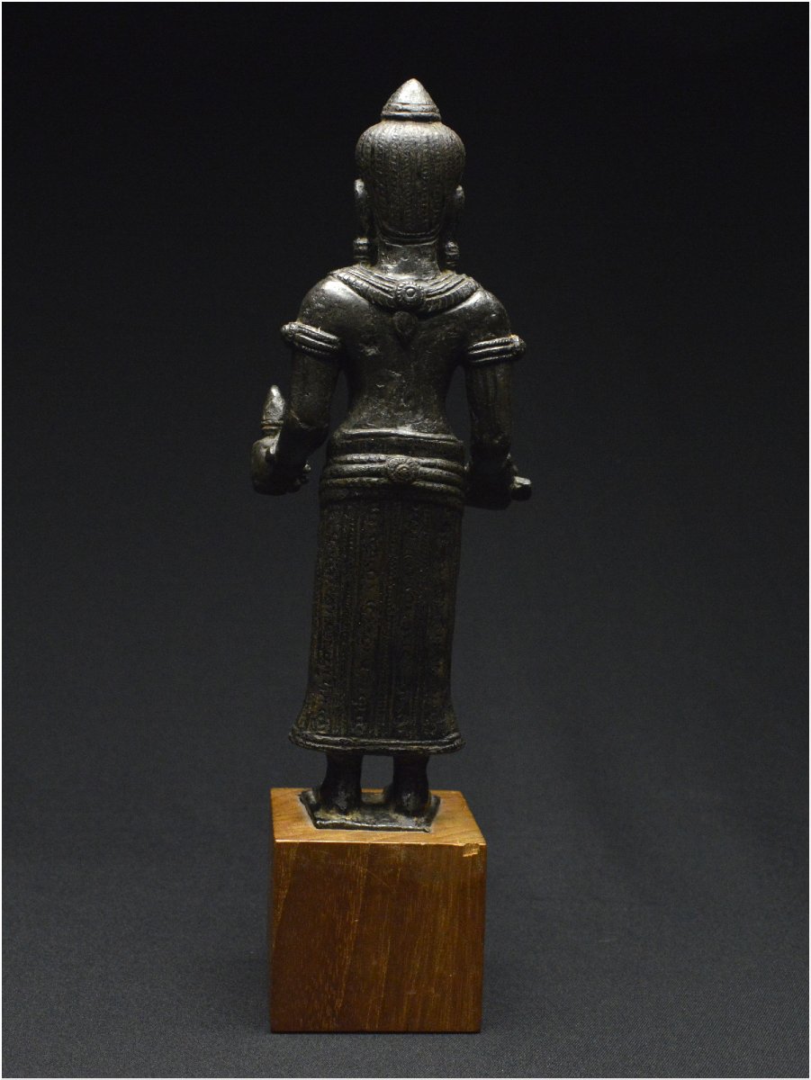 Ancien Empire Khmer, Époque angkorienne, XIIème - XIIIème siècle, Statuette de Prajnaparamita-photo-1