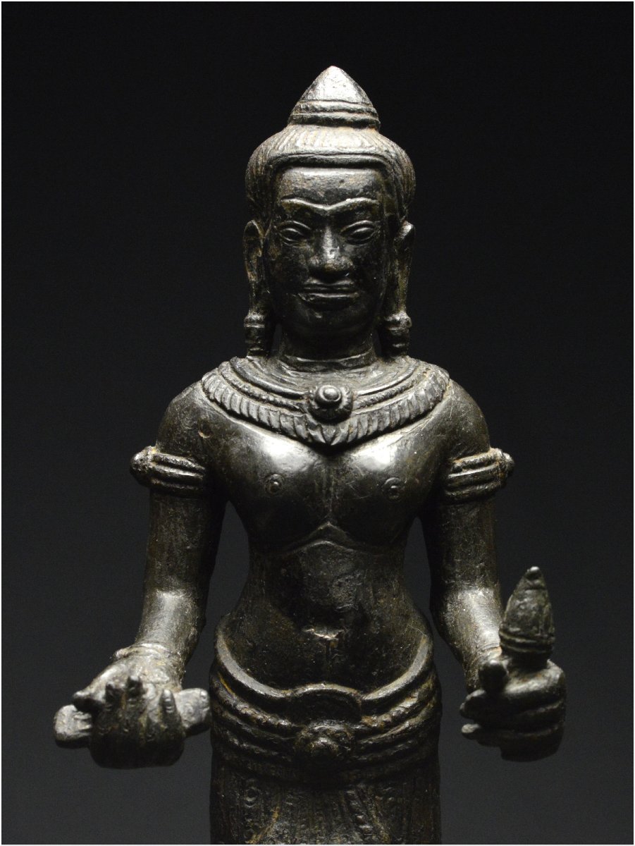 Ancien Empire Khmer, Époque angkorienne, XIIème - XIIIème siècle, Statuette de Prajnaparamita-photo-4