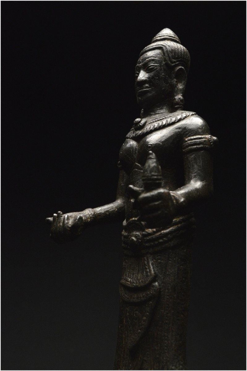 Ancien Empire Khmer, Époque angkorienne, XIIème - XIIIème siècle, Statuette de Prajnaparamita