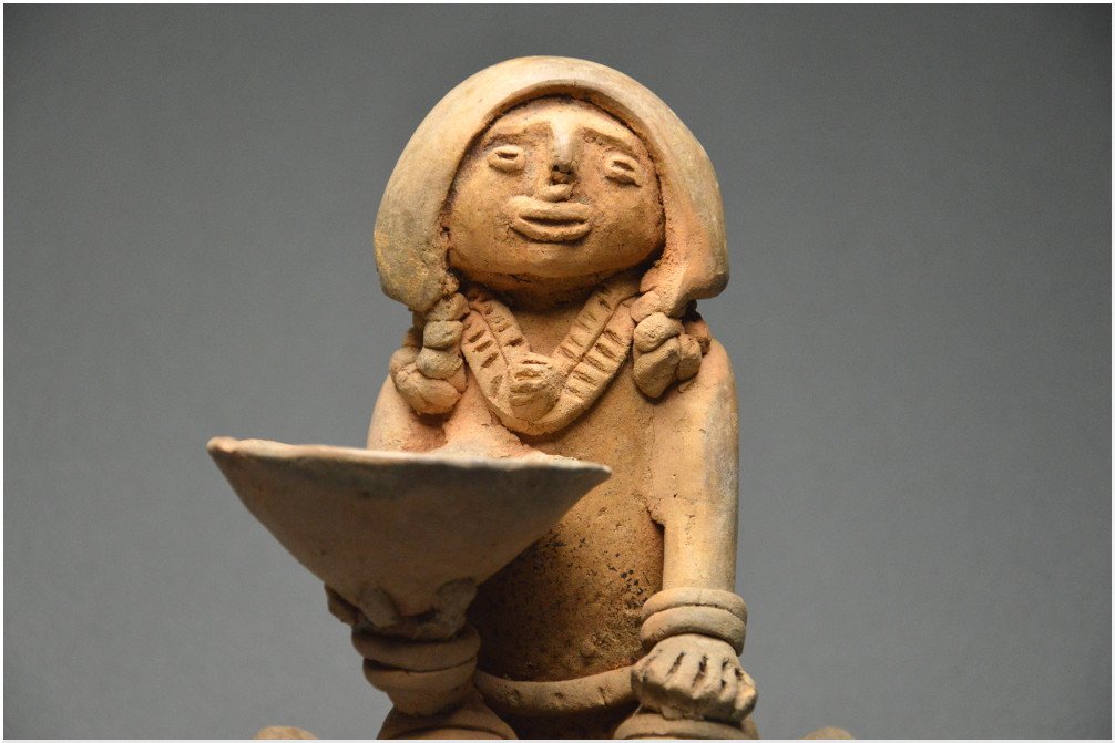 Colombie / Culture Tayronas, 800 - 1200 ap J. -C. /  Grande représentation en céramique d'un shaman / Art Précolombien -photo-4