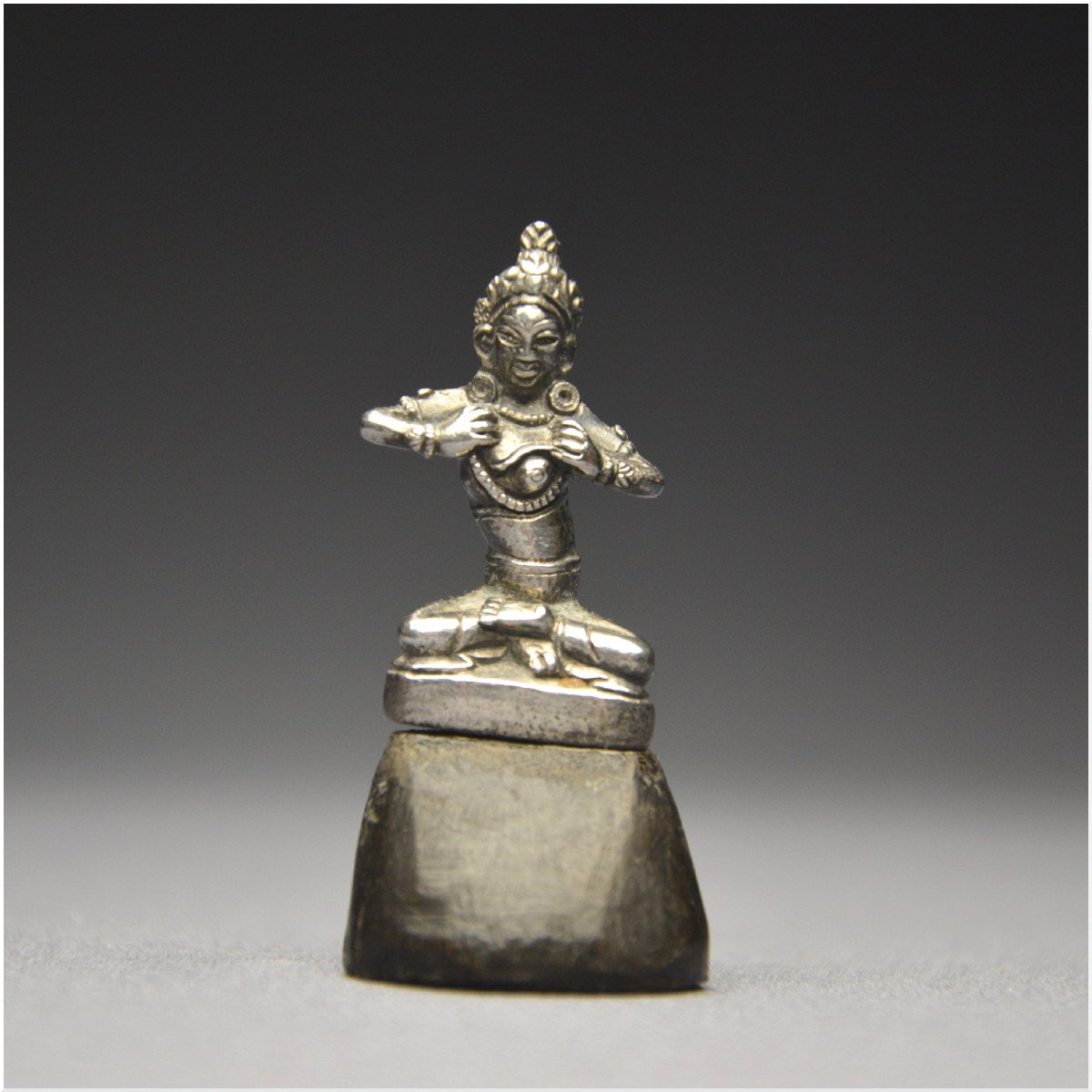Tibet, 19th Century, Rare Set Of Silver Buddhist Figurines-photo-4