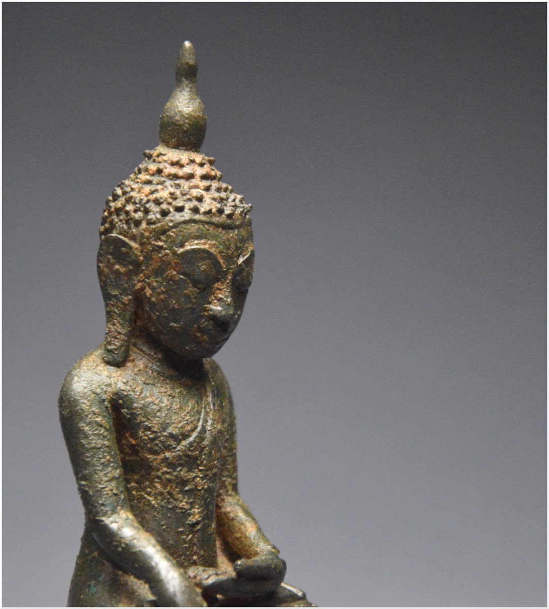 Birmanie, XVIIIème siècle, Représentation de Bouddha en bronze en position bumisparsha mudra-photo-3