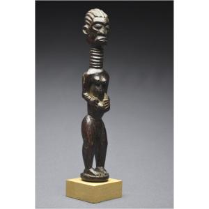 Democratic Republic Of Congo (zaire), Ndengese People, Mid-20th Century, Ancient Anthropomorphic Wooden Fetish With Shiny Patina