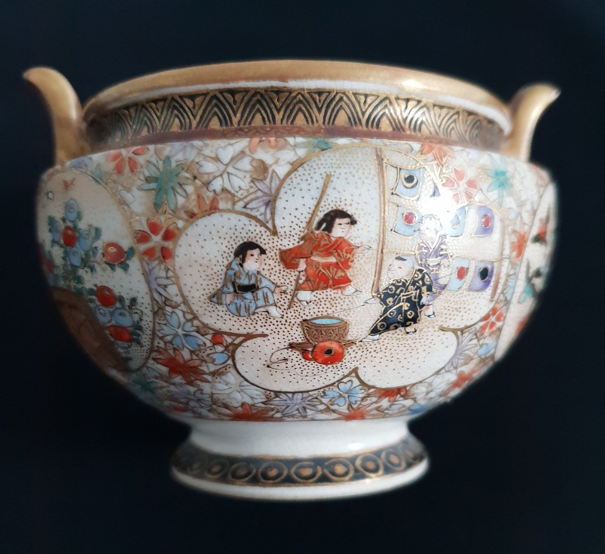 Satsuma Earthenware Incense Burner, Japan, Meiji. 19th Century 