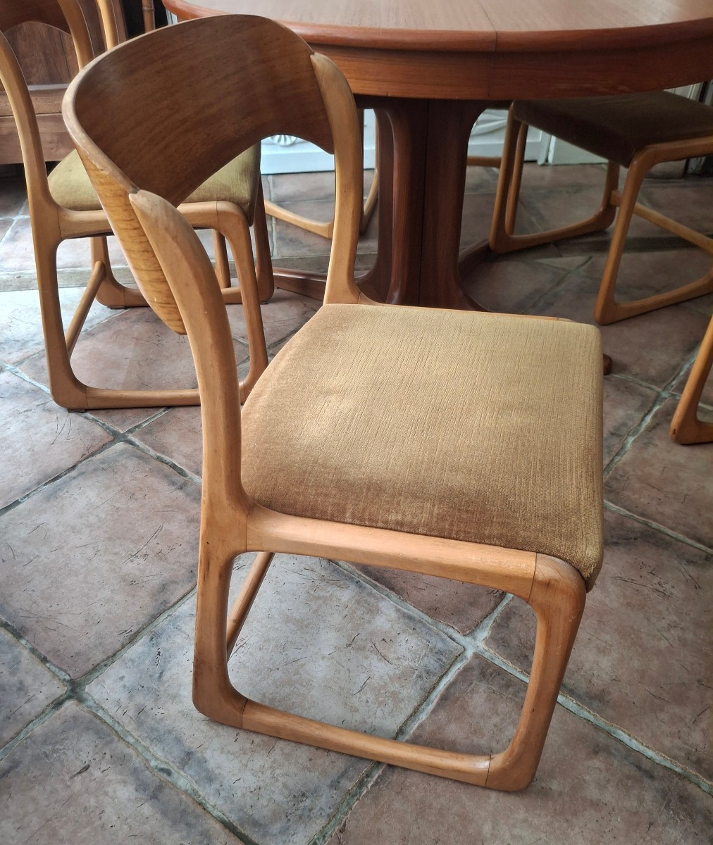 Living Room Or Dining Table With 6 Sled Chairs, Baumann, Circa 1970.-photo-4