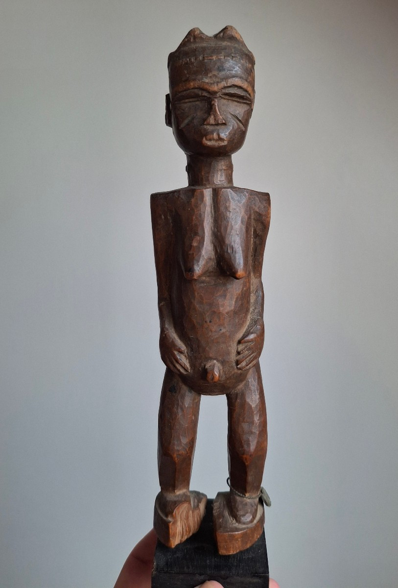 Statue baoule ancienne patine d'usage