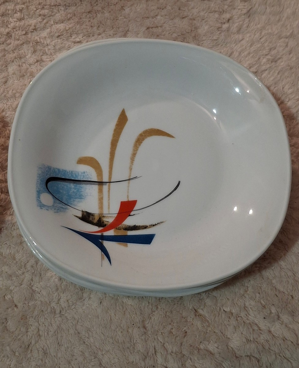 Service table en porcelaine de Limoges par georges Boyer, vers 1970-photo-3