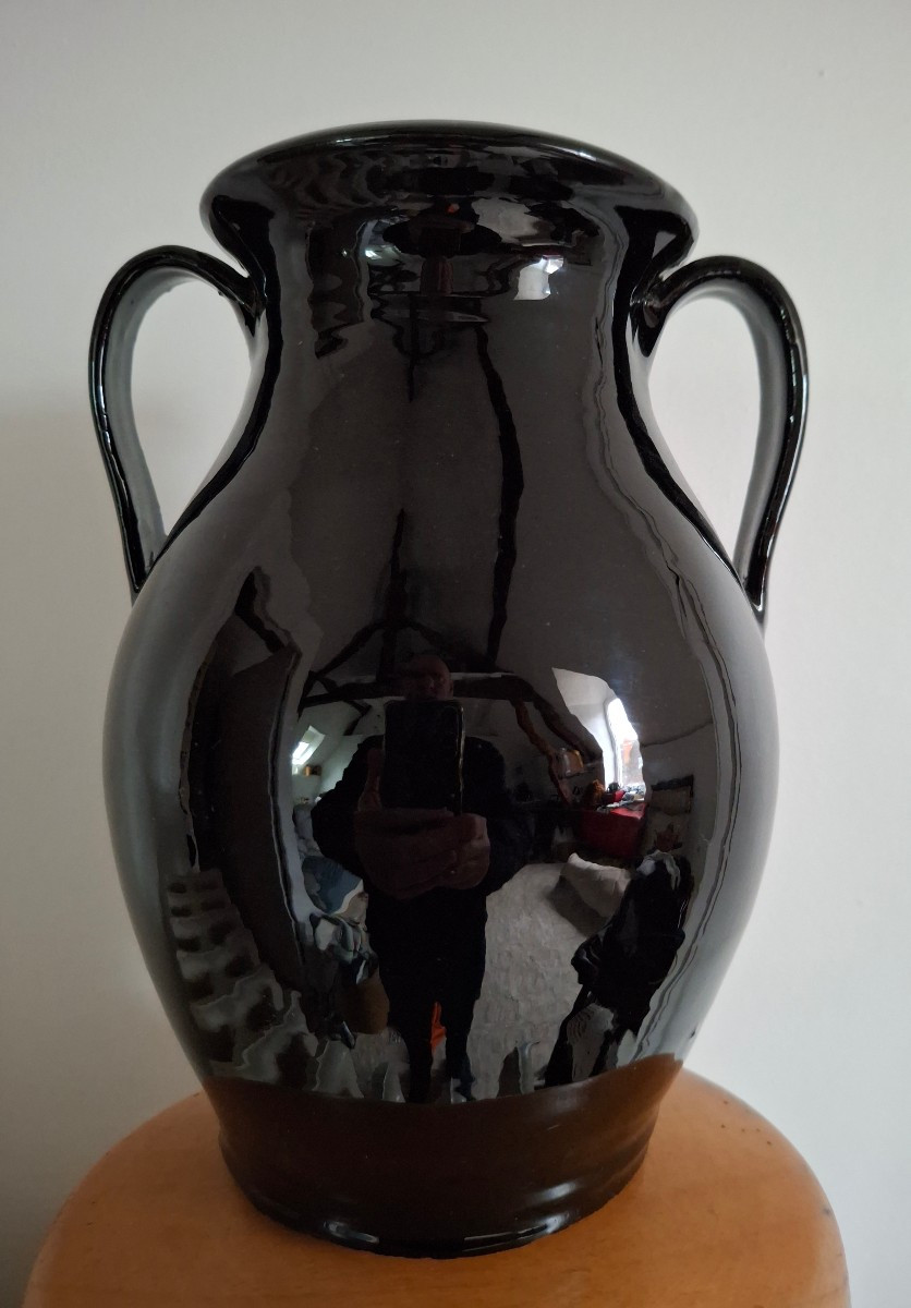 Vase amphore en terre a glacure noire, biot, vers 1960-70