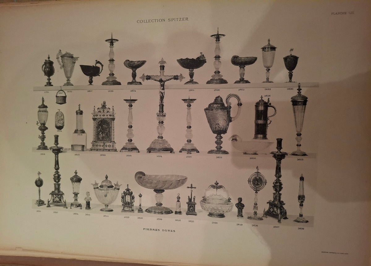 Livre collection Spitzer, haute époque, renaissance, plat, monstrance, gres, sculptures, fer