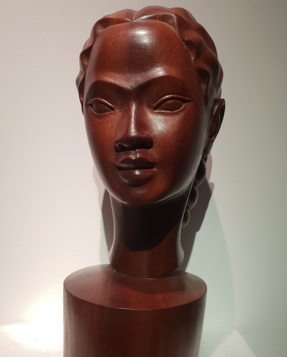 Bust Of Exotic Wood Woman. Art Deco. 1950-60