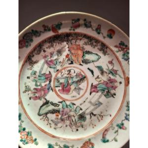 Assiette famille rose chine tongzhi 1900.