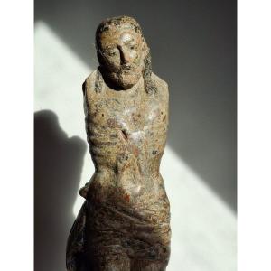 Buste de christ en bois polychrome, France, 16-17th