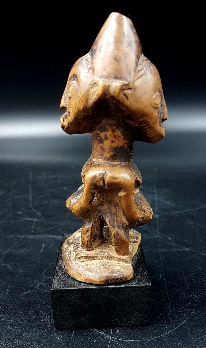 Statuette Kabeja Makua , Hemba, République Démocratique Du Congo -photo-1