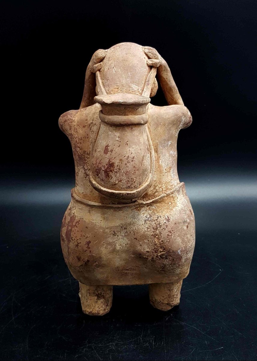 Woman Carrying A Jar, Jalisco Culture, Mexico-photo-3