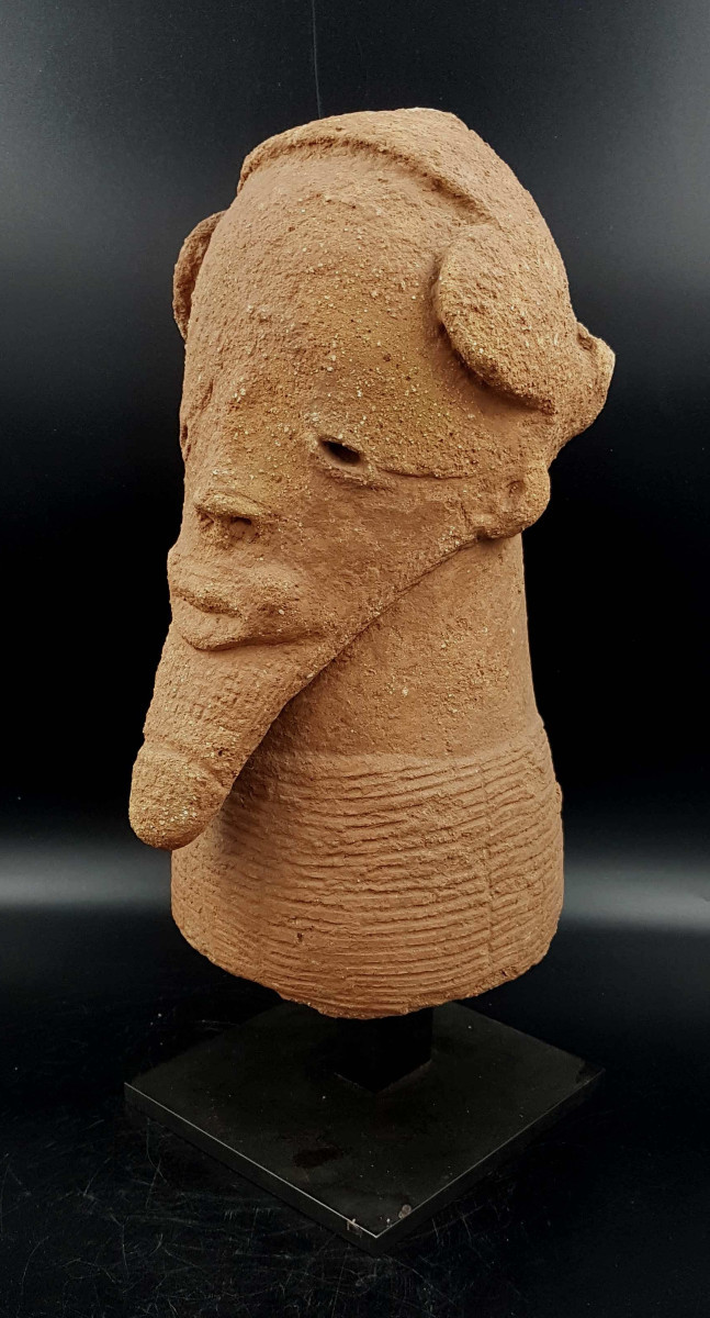 Tête en terre cuite, culture Sokoto, Nigeria (500 av. J.C. / +500 ap. J.C.)