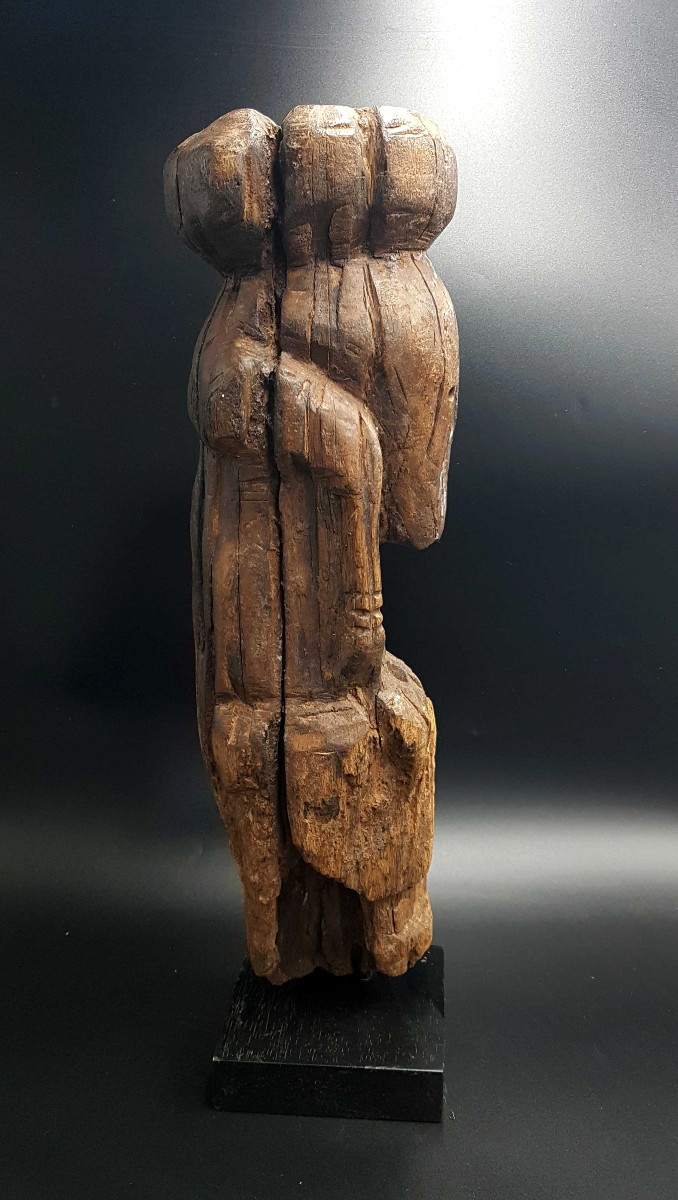Poteau cultuel, peuple Kusu, R.D.C.-photo-1