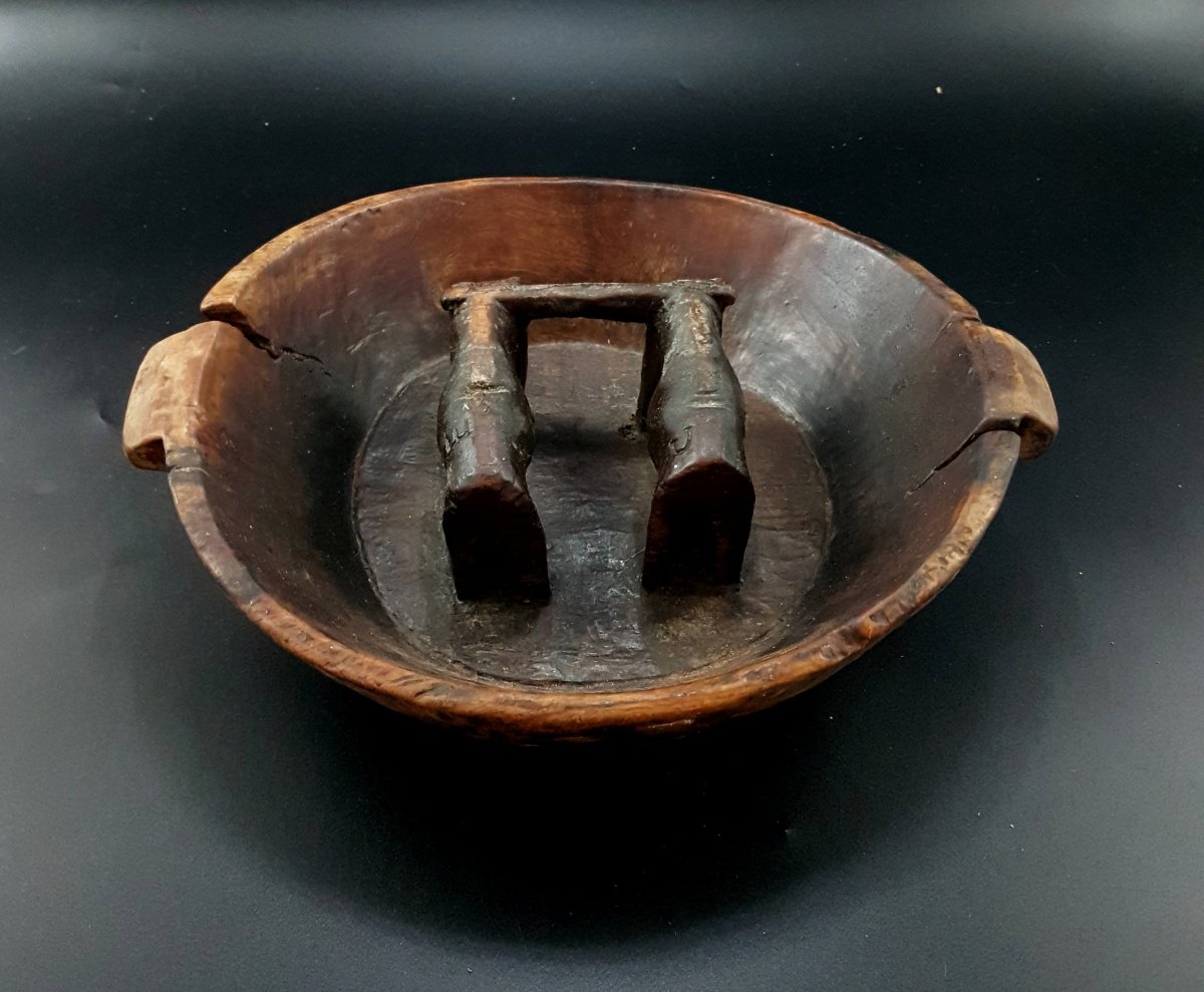 Ritual Bowl In Chicha, Amazon Region, Bolivia-photo-2