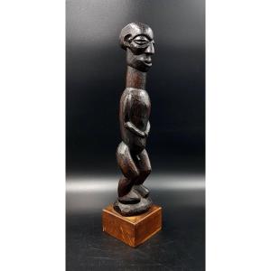 Yaka Statue, Drc