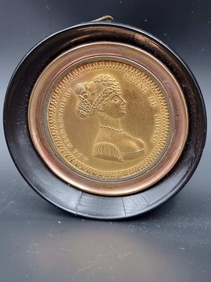 Medallion Louise Augusta Wilhelmine Amélie Of Mecklenburg-strelitz Queen Of Prussia-photo-3