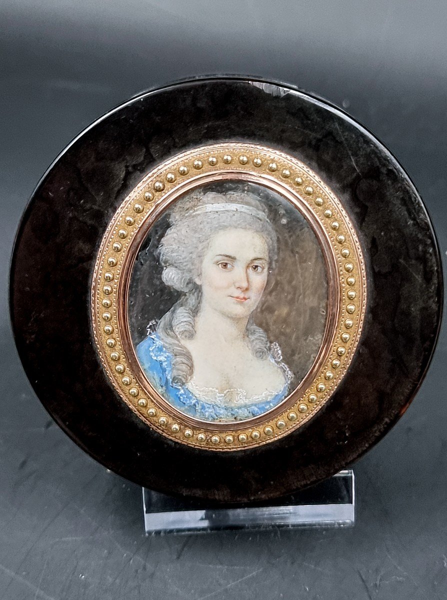 Circular Box Comprising A Miniature Portrait Of A Woman From The 18th Century Two-tone Gold Str-photo-2