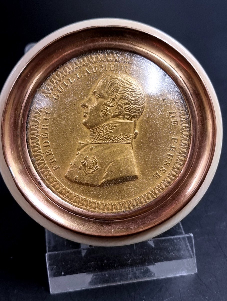 Boite Circulaire Frederic Guillaume III Roi De Prusse époque Début XIXe Siècle