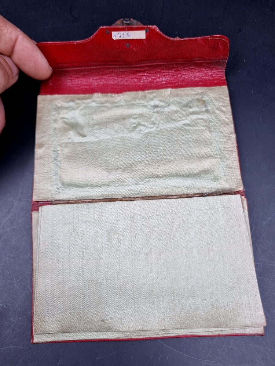 First Empire Period Wallet In Red Leather And Trimmed With A Miniature Steel Clasp-photo-1