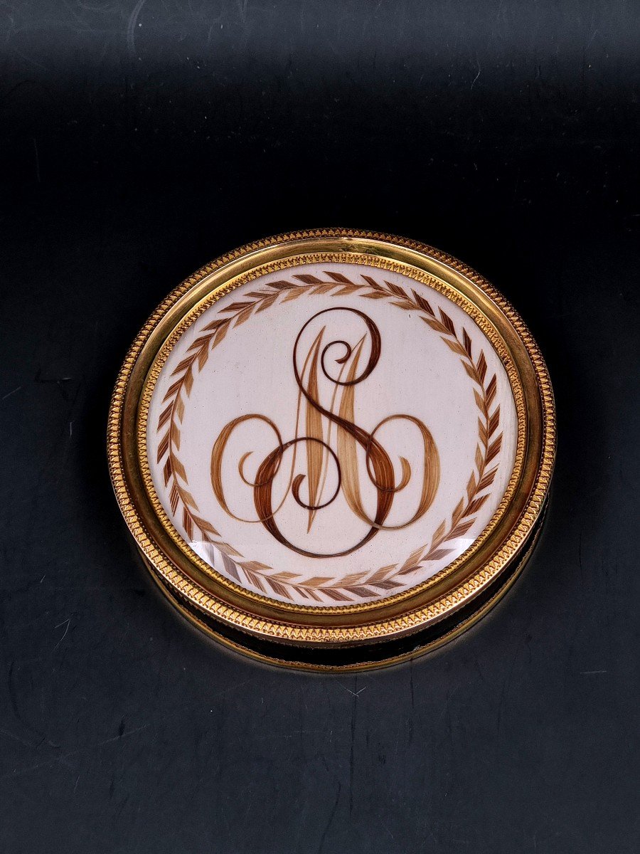 Circular Box With Hair Decor Monogram Ms Period First Half Of The 19th Century