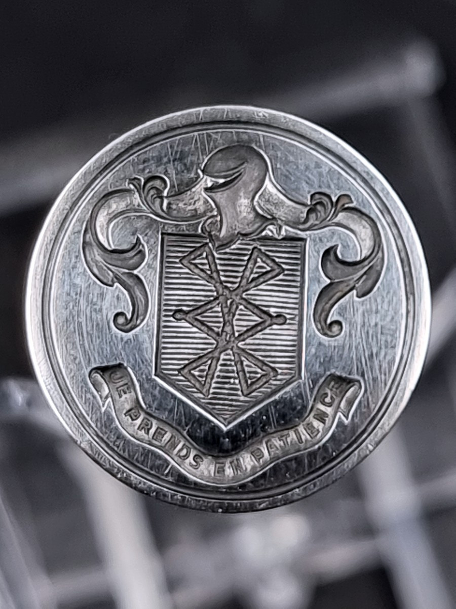cachet sceau matrice en argent aux armes de la famille Varnod (Suisse) "je prends en patience "